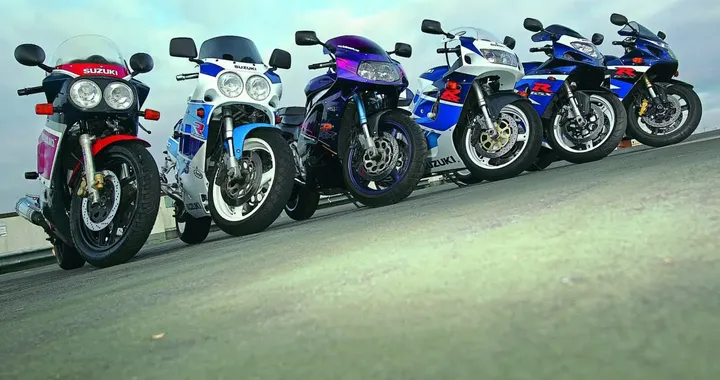 Moto giapponesi 250 e 400, quando le superbike più incredibili arrivavano di nascosto