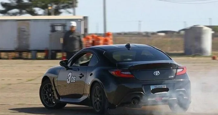 Niente garanzia perché “maltratta” in pista la sua Toyota GR86