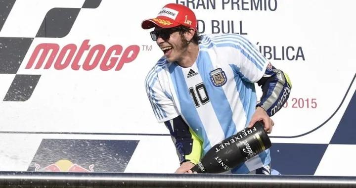 MotoGP, Valentino Rossi trionfa in Argentina: "Che gusto raggiungere Marquez!"
