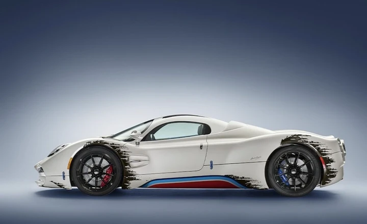 Ha senso spendere 2 milioni per un'auto sporca e 