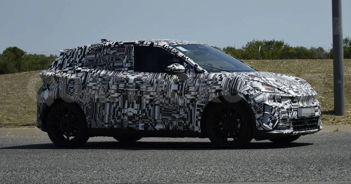 Cupra Raval, compatta EV da 400 km di autonomia: il debutto