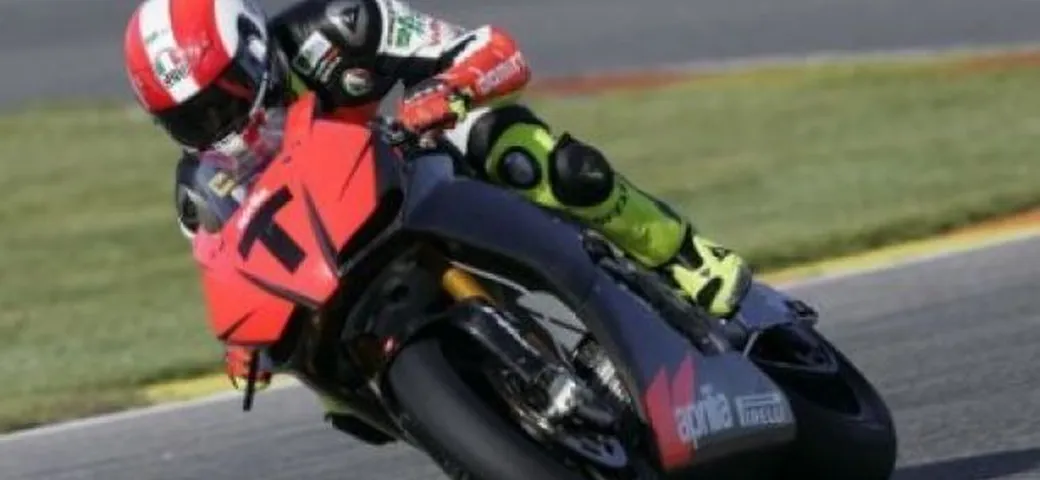 Simoncelli in SBK: nel box Aprilia già si litiga