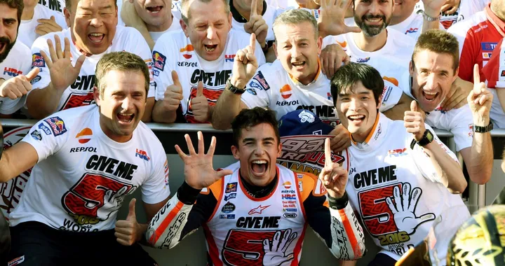 MotoGP Motegi, Marquez l’acchiappatutto! Rossi e Lorenzo nella polvere. Super Dovizioso-Ducati. Avanza l’Aprilia