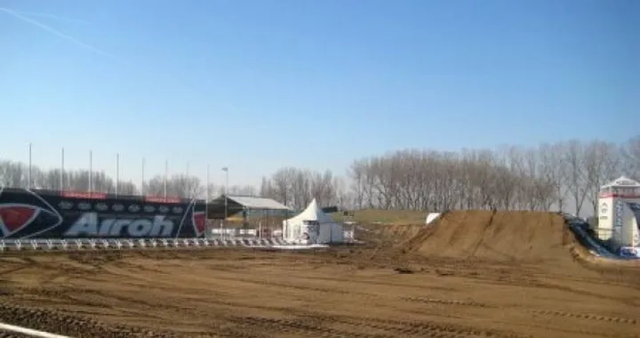 Tutto pronto per l'Airoh Mantova Starcross