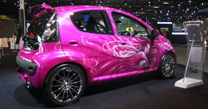 Citroën C-P1nk, per non farsi notare...