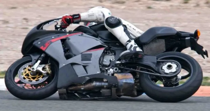 La MV Agusta F3 torna in pista, riparte il progetto a tre cilindri