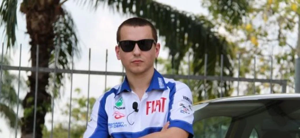 Jorge Lorenzo sponsorizza l'amico Ricky Carduz nella Moto2 spagnola