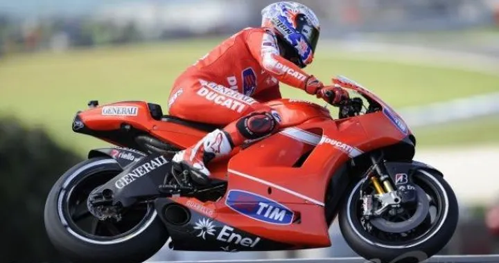 Wayne Gardner: "Casey Stoner ha lasciato la Ducati per la frustrazione" e i pochi investimenti sullo sviluppo