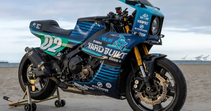 Passione e solidarietà: la Yamaha XSR900 SV2 è un’opera d’arte a fini umanitari