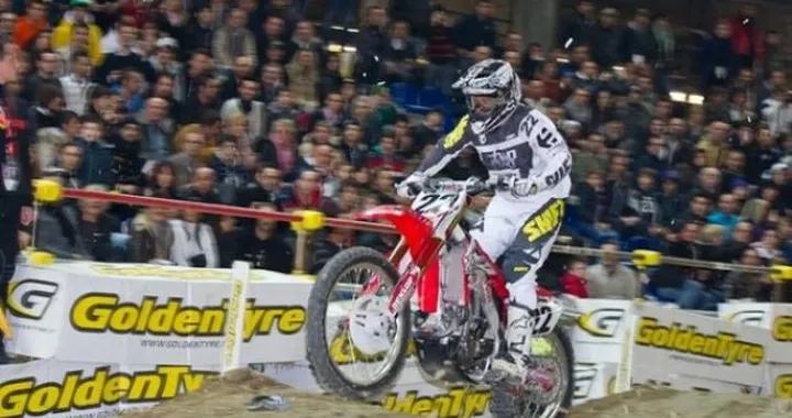 Superbowl Supercross e Freestyle Genova 2011: Chad Reed conquista il trono vincendo su Barcia