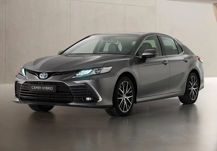 Toyota Camry Hybrid 2021: ecco la versione per l'Europa