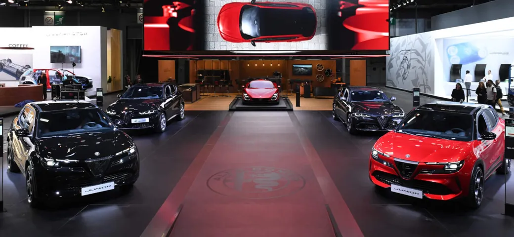Alfa Romeo Junior Ibrida Speciale debutta al Salone di Parigi