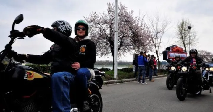 In migliaia alla Riding Season, successo per il Lady Custom Bike Contest