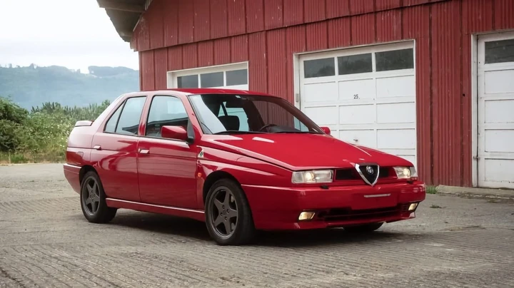 Alfa Romeo 155 2.5 V6, il fascino del Busso: sale l'interesse