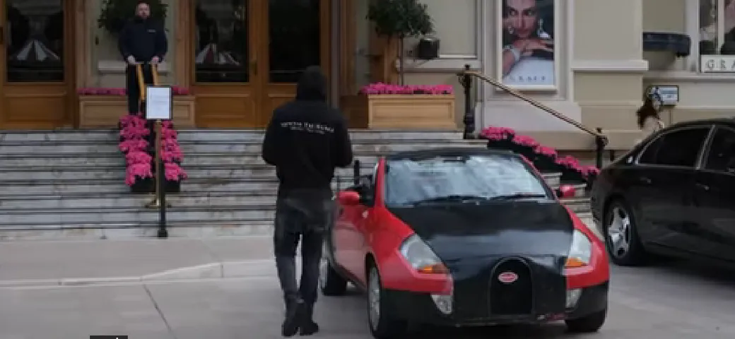 Parcheggia una Bugatti 