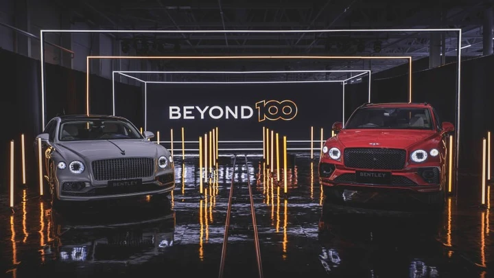 Bentley, nel 2025 arriverà la prima elettrica: sarà un SUV