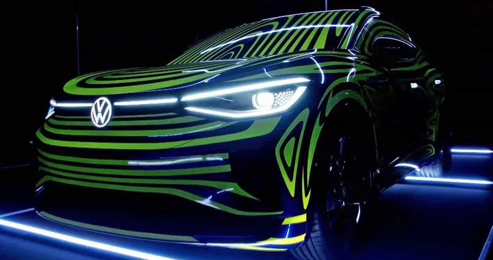 Salone di Francoforte 2019: prime immagini della Volkswagen ID.4