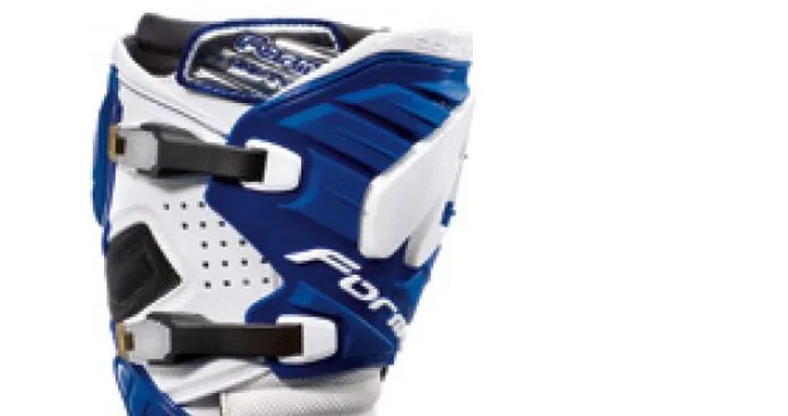 Stivale Forma Dominator Comp