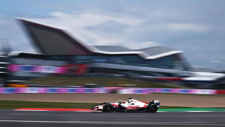 GP di Silverstone: pericolo invasione di pista in F1