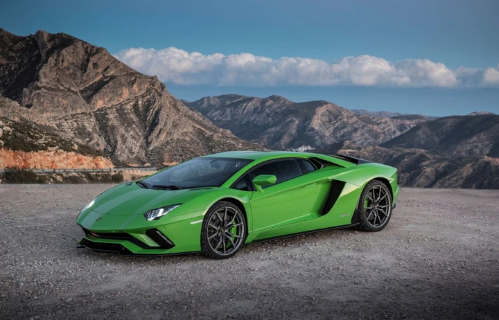 Lamborghini Aventador: allo studio due versioni speciali