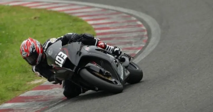 Test Kawasaki ZX-10R Ninja 2011 a Suzuka
