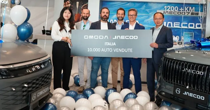 Omoda &amp; Jaecoo festeggiano 10.000 auto vendute in Italia: crescita record