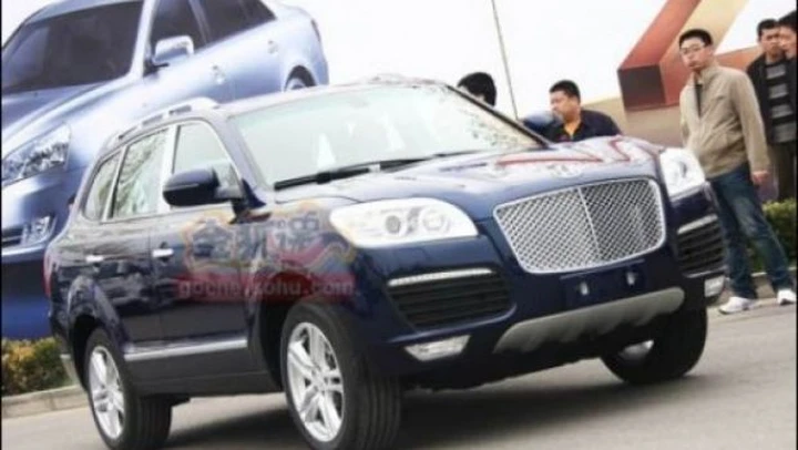 Porsche Cayenne: ecco la (brutta) copia Made in China