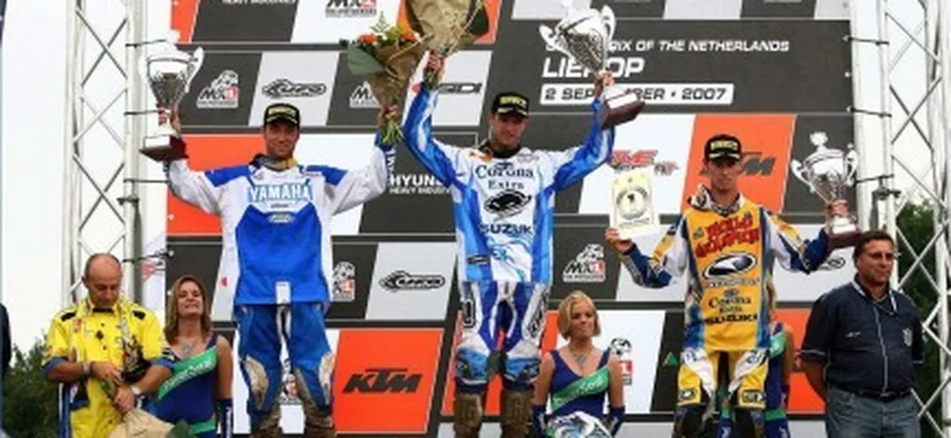 Suzuki e Steve Ramon vincono il Mondiale MX1