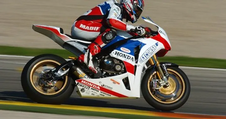 SBK: grande risultato a Valencia per il team DFX