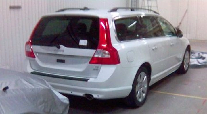 Nuova Volvo V70 - foto spia