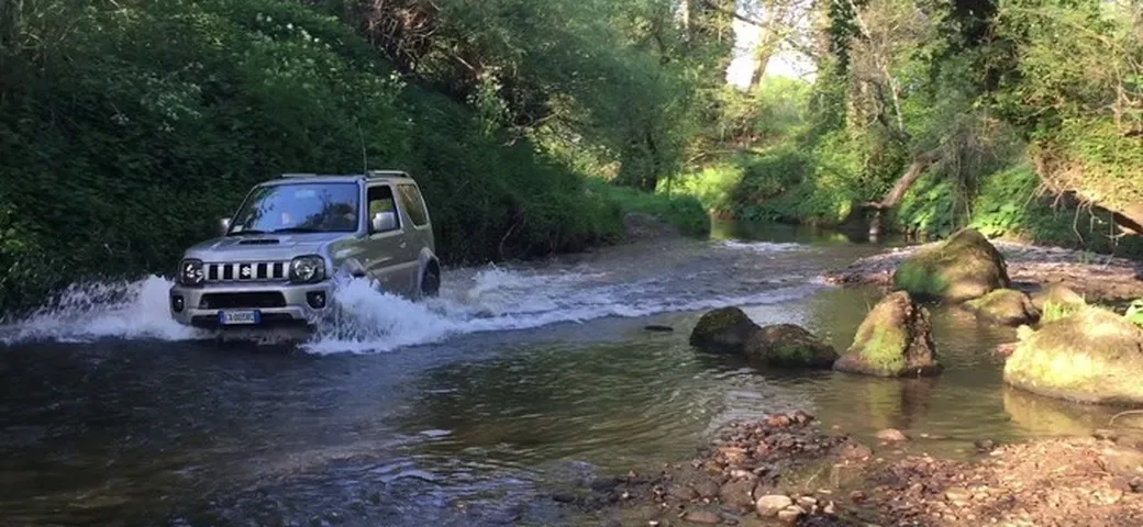 Suzuki Jimny la storia e il confronto con la Samurai