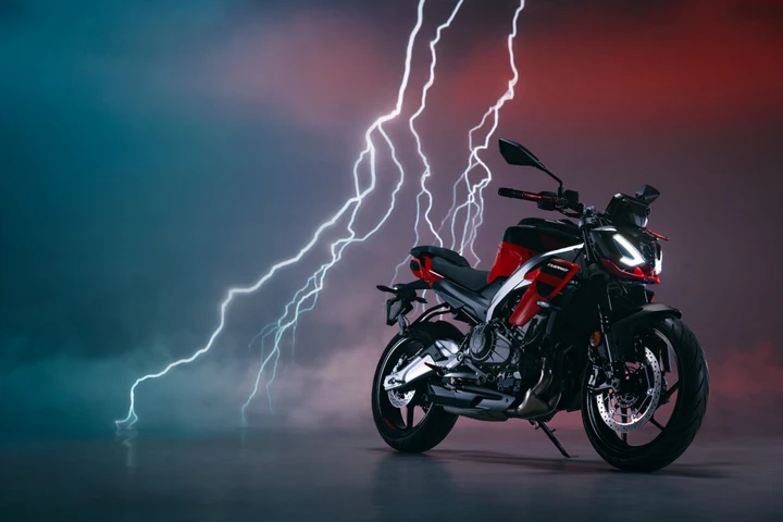 Aprilia Tuono 457: la nuova naked sportiva pronta a stupire, disponibilità e prezzo