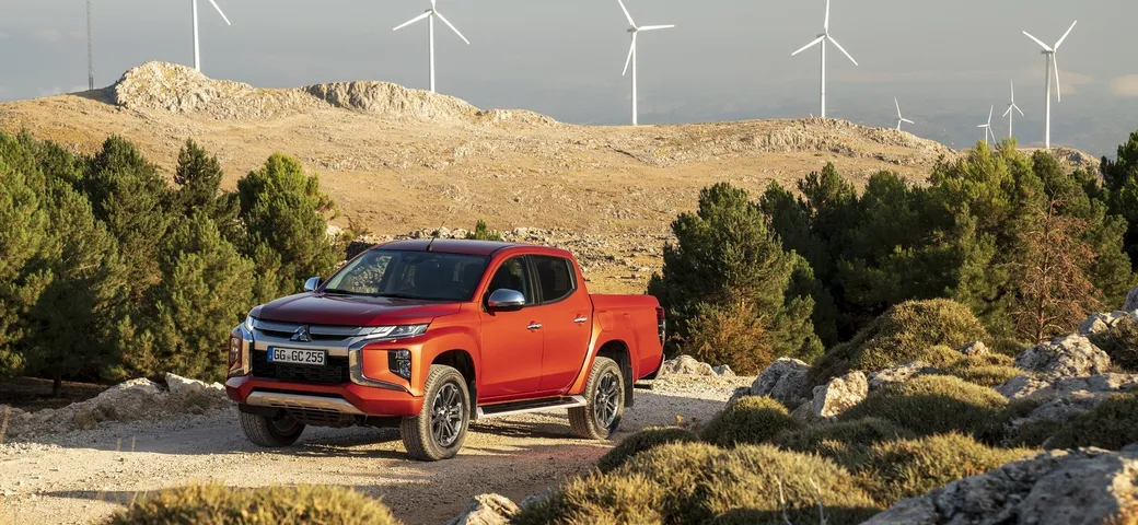 Mitsubishi L200: la sesta generazione del pick-up giapponese