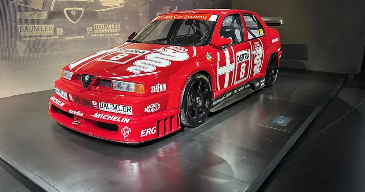 L'arma segreta dell'Alfa Romeo 155 che vinse il DTM, e che FIAT non voleva