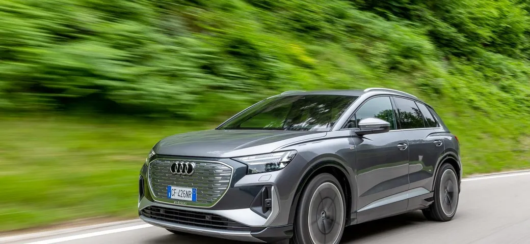 Audi Q4 50 e-tron quattro: prima prova, allestimenti, prezzi