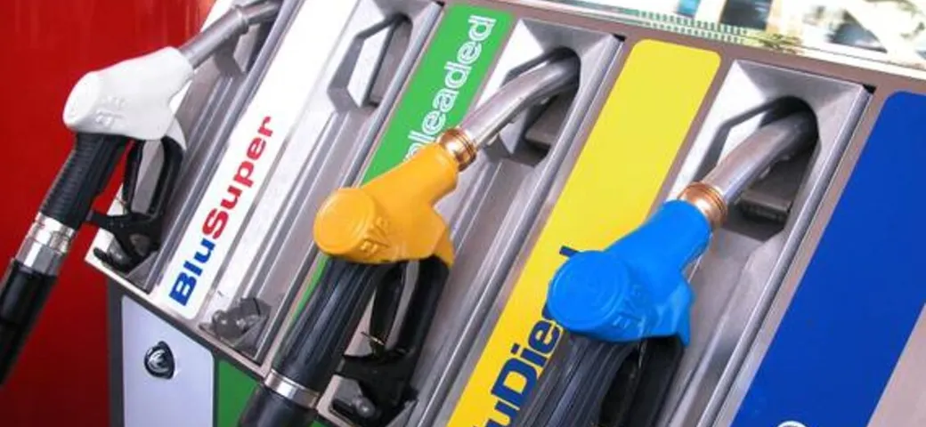La guerra fra Israele e Iran fa aumentare i prezzi dei carburanti in Italia