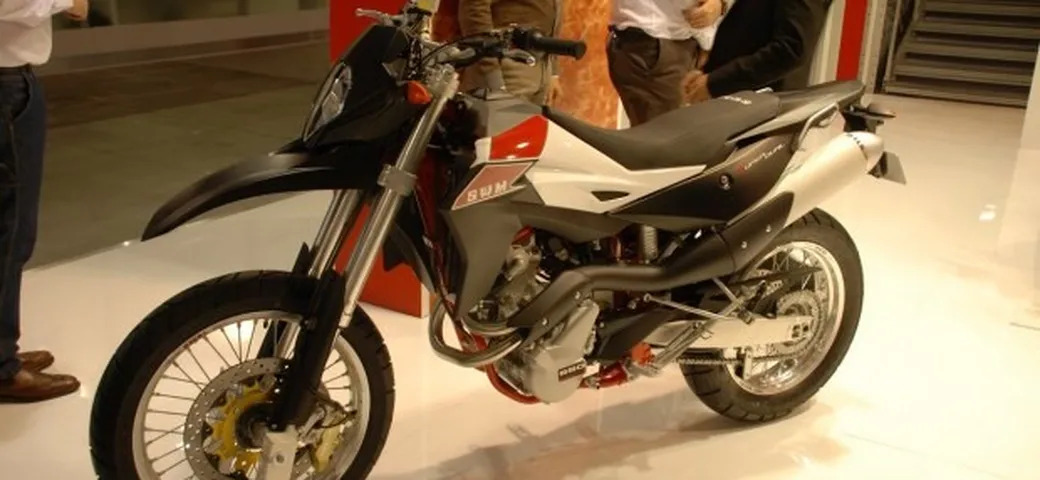 SWM Superdual 650 2015