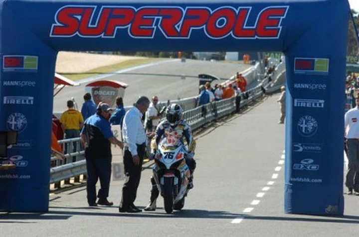 Superpole: stratosferico Neukirchner!