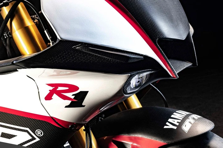 Yamaha R1