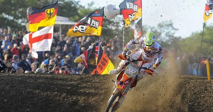 Mondiale Motocross 2012: la stagione si chiude con la doppietta di Cairoli nel giorno del suo compleanno.
