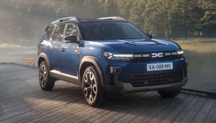 Dacia Duster e Bigster: debutta il nuovo hybrid-G 150 4x4
