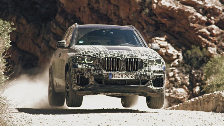 Nuova BMW X5: proseguono i test di collaudo