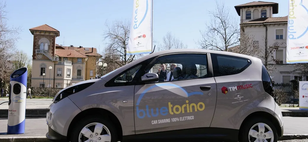 Bluetorino: è attivo il car sharing elettrico a Torino