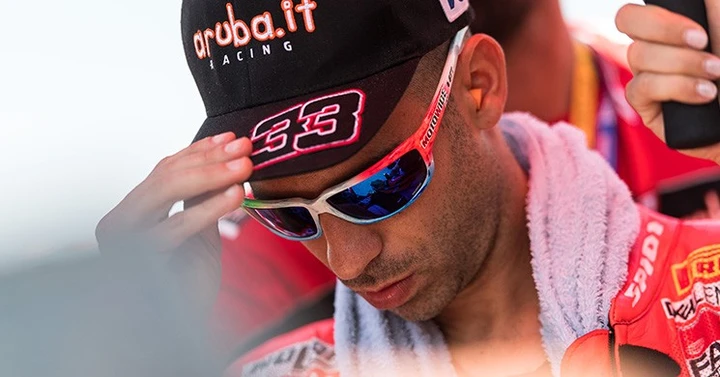 SBK Ducati, via Melandri entra Bautista. C’è lo zampino della Dorna?