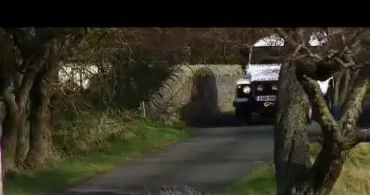 Video: Land Rover Defender MY2012