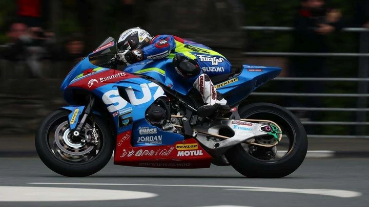 Michael Dunlop, il video del trionfo al Tourist Trophy