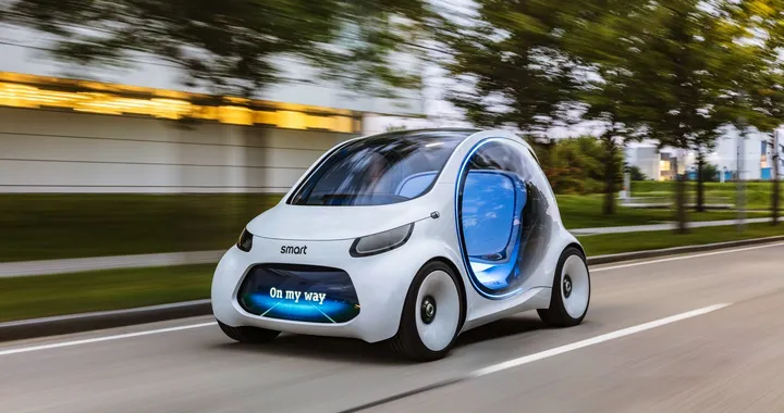 Smart Vision EQ Fortwo: la citycar rinasce in sharing e a guida autonoma