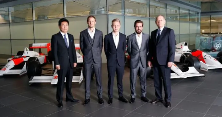 Fernando Alonso è un nuovo pilota McLaren. Con lui Jenson Button