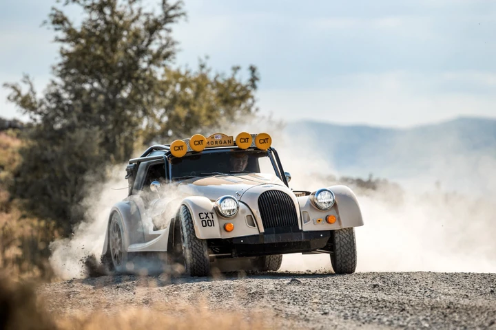 Morgan Plus Four CX-T: versione speciale da fuoristrada
