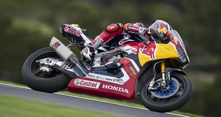SBK Australia: Honda in ripresa nel Day-1